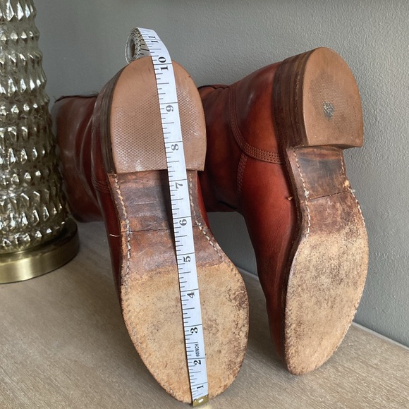 FRYE knee high leather boots size 7. In good condition!! - Picture 11 of 16